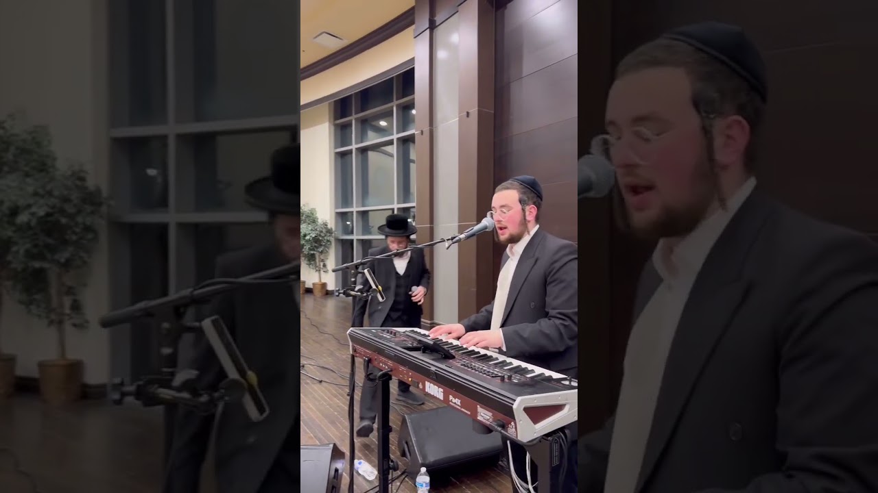 בנצי וועבערמאן עם הקלידן שמילי לאנדאו