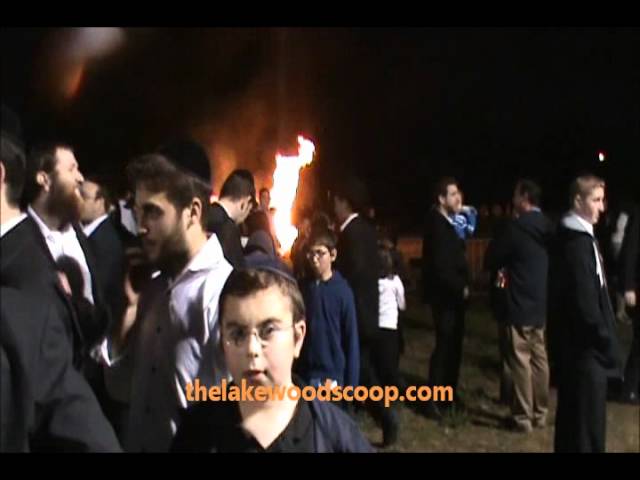 Minyan Shelanu Annual Bonfire 2011