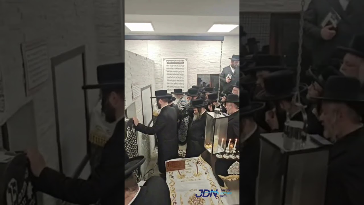 האדמו"ר מסאטמאר איז משמיע דברי התעוררות ביים ציון הק' פונעם הייליגן ישמח משה זי"ע אין אוהעל