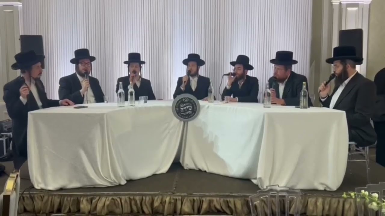 מקהלת שירה והזמר מוטי אילוביץ בבר מצווה