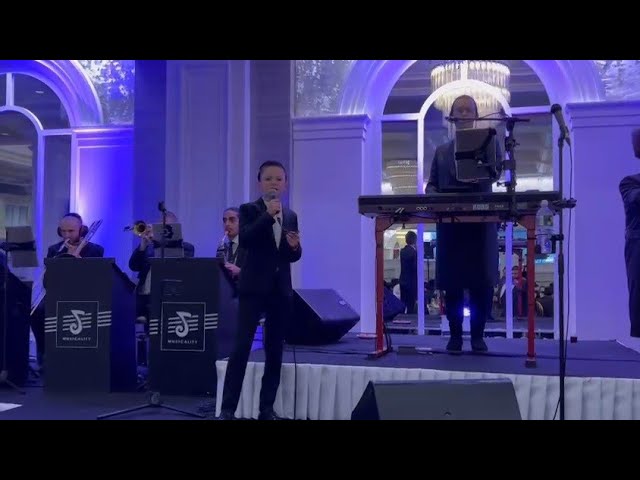 Musical Moments With Meir Rosinger, Shtendig Musicality & The Shira Choir