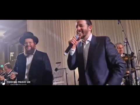 גדול הזמר החסידי שלומי גרטנר - שלומי דסקל עם מקהלת מנגן בחתונה בבריטניה