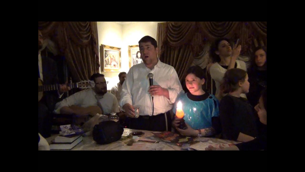 Havdalah at the Klatzko home in Monsey.. with Emet!