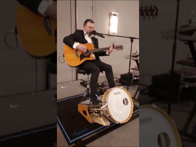 Niggun Vihznitz ניגון ויז'ניץ (Guitar, Harmonica, and Farmer Foot Drum). I ❤️ this song!