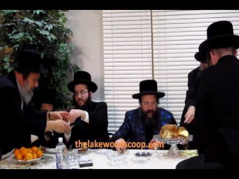 Tisch with the Bobover Rebbe Reb Mordechai Dovid Ungar in Lakewood