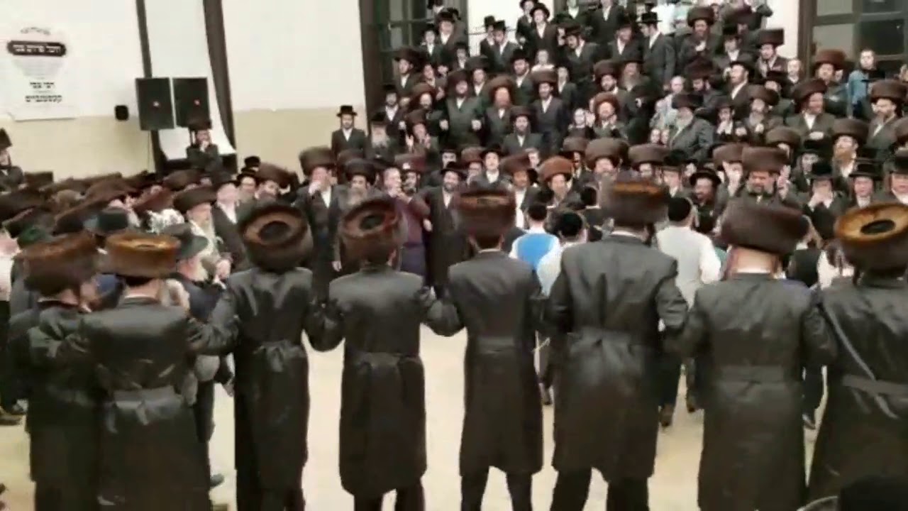 Slonim Rebbe - Hachnosas Sefer Torah - Lz"n Mrs. Chavy Kasten a"h