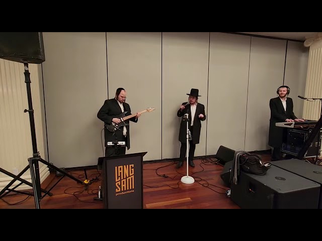 קלמי שווארץ עם הערשי לאנגסאם