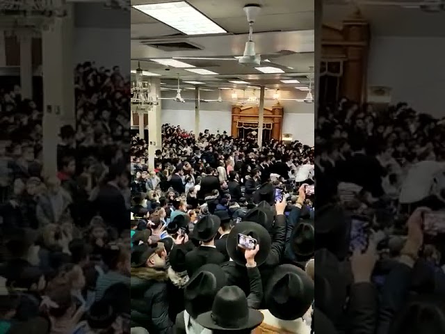First Night of Chanukah 5782 in 770