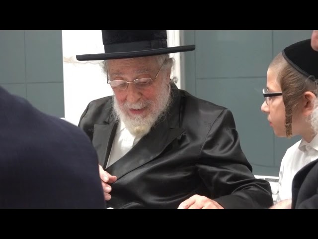 סעודת הילולא פון הרה"ק בעל אך פרי תבואה מליסקא זי"ע
