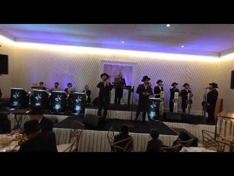 חתונה עם מנחם מושקוביץ- מיילך בראונשטיין ותזמורת של בערי קרפן