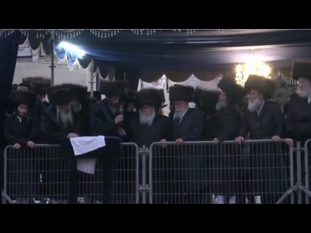 Chuppah Of Kretchnif Rebbe’s Grandchild