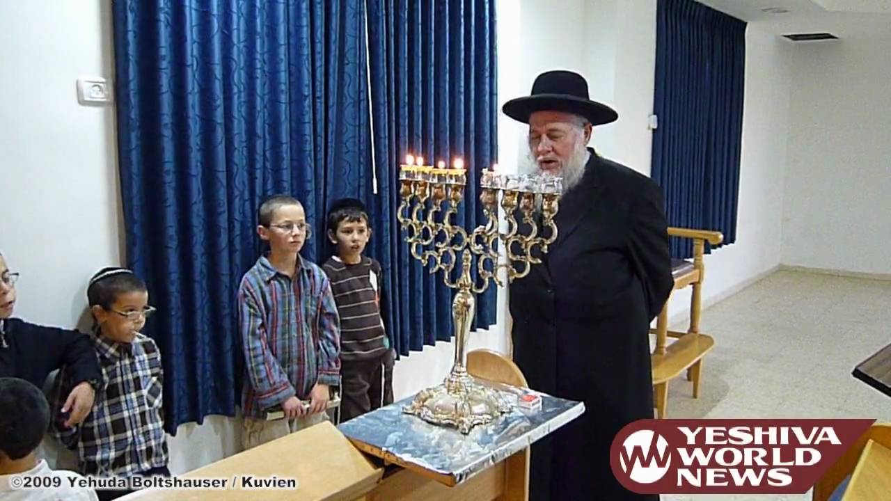 HaRav Zev Leff Lighting the Menorah