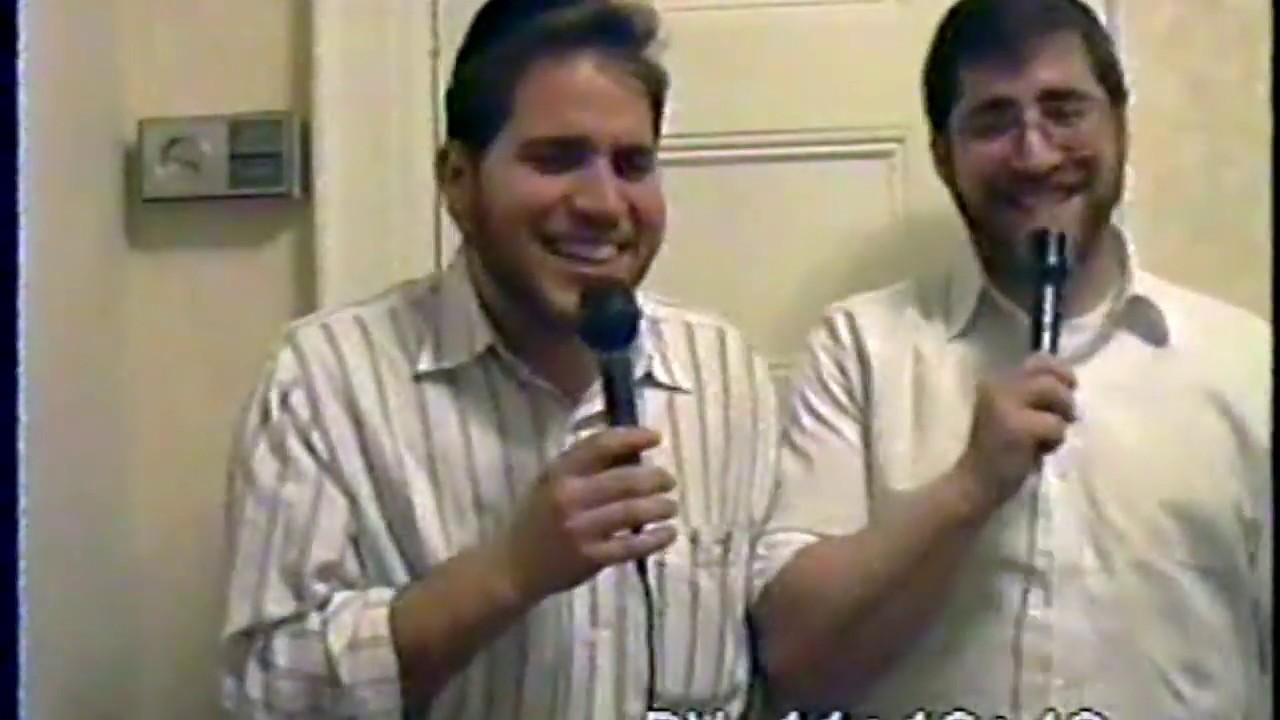 The late Rabbi Gavriel Klatzko singing Carlebach / S S Banner with a young Rabbi Benzion Klatzko