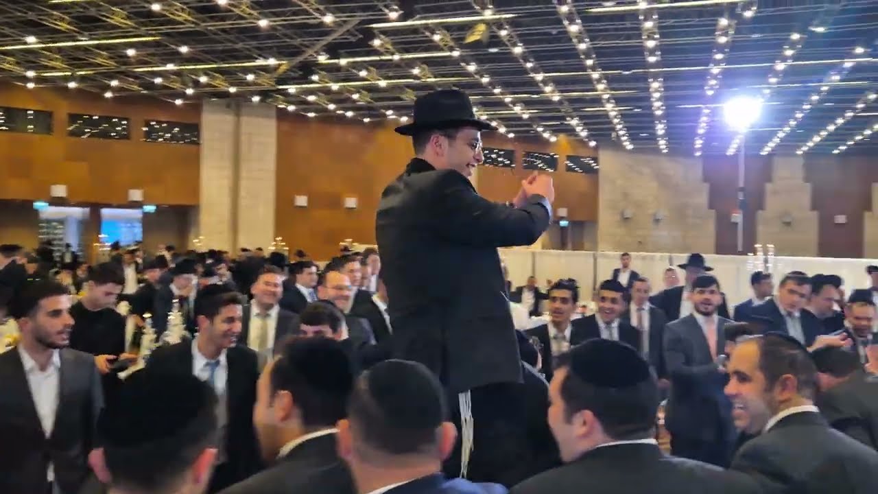 ארי גולד & שמשון דניאל - מחרוזת חתונה