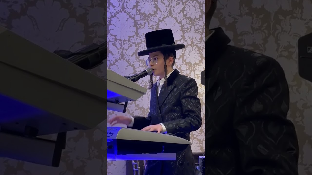 בחתונת בן חבר מועצת העיר ב"ש אברהם נחמן פרנקל סייעת כח בית שמש עם בת ר בנימין קלצקין #wedding