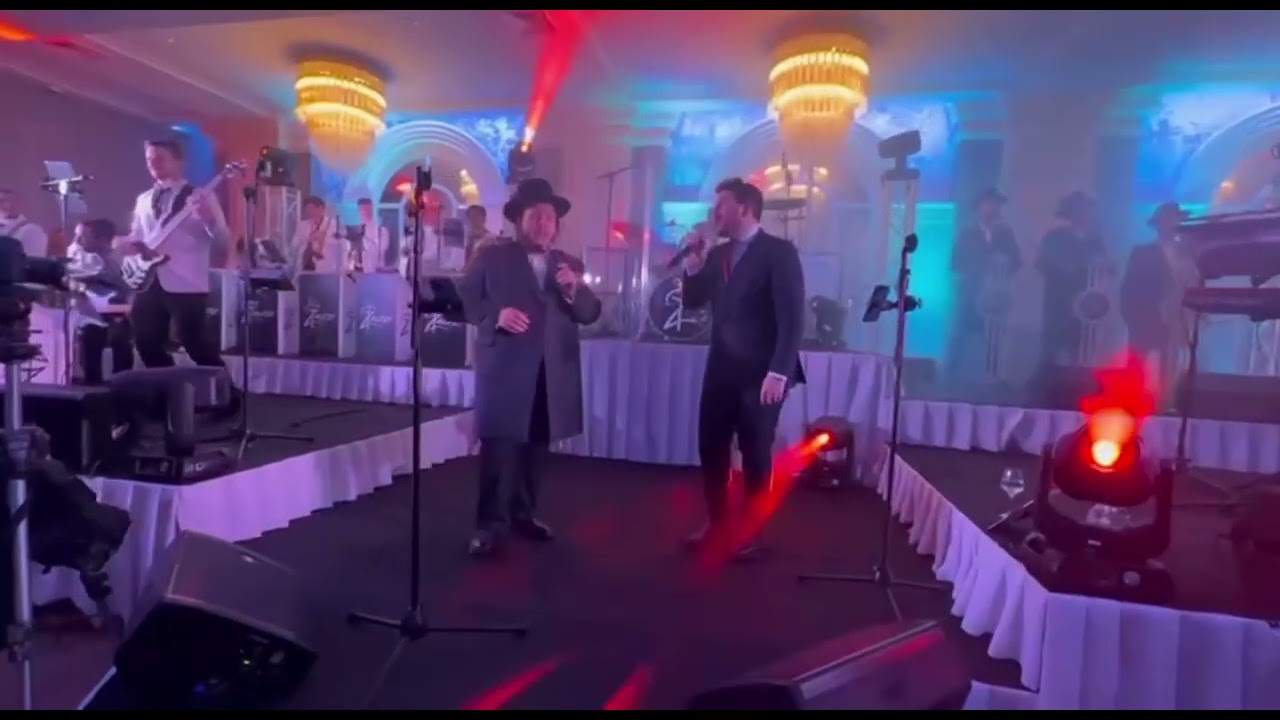 לוי פאלקוביץ עם Zaltz Band Yoni Z Moishy Tischler עם מקהלת שירה