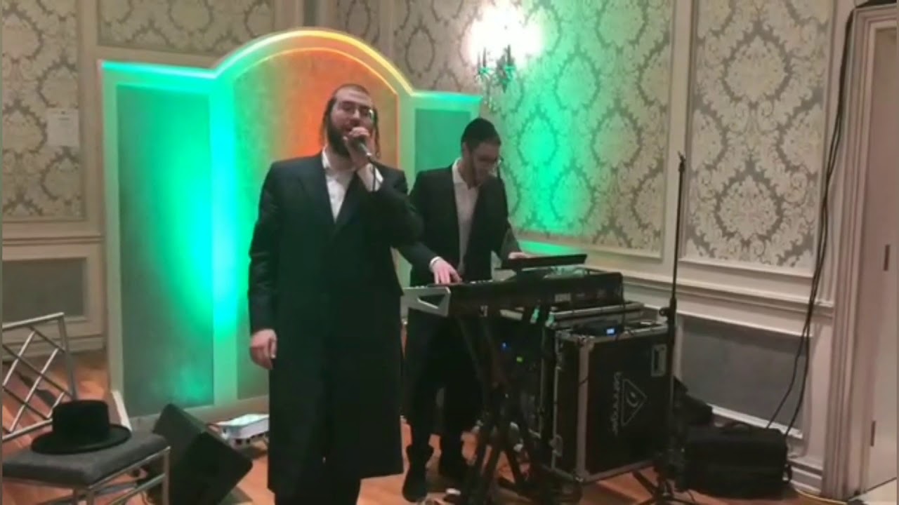 Moishy Eisenberg • Levi Lesin | מושי אייזנברג • לוי לעסין