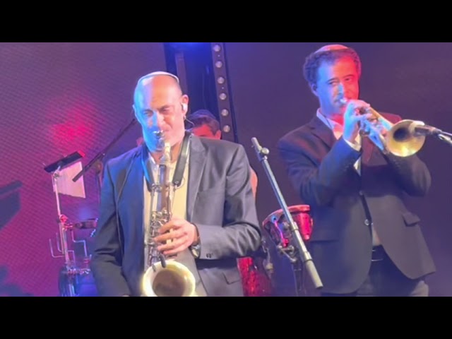 אריק & עמירן דביר - הרקדה חסידית