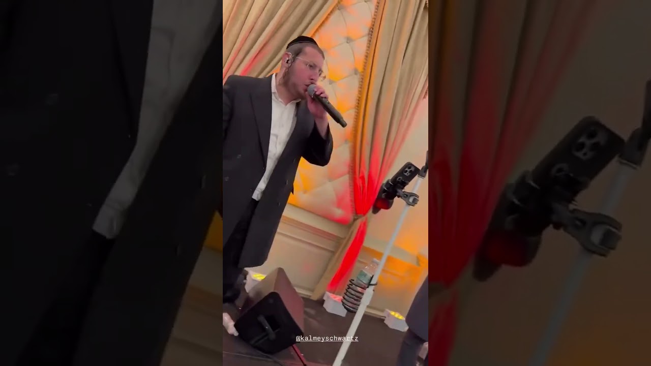 קלמי שווארץ עם הקלידן חזקי שווארץ