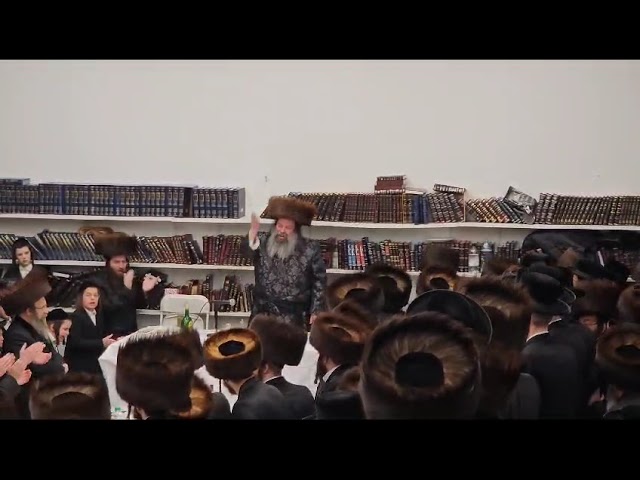 טאנצען מיט די רבי