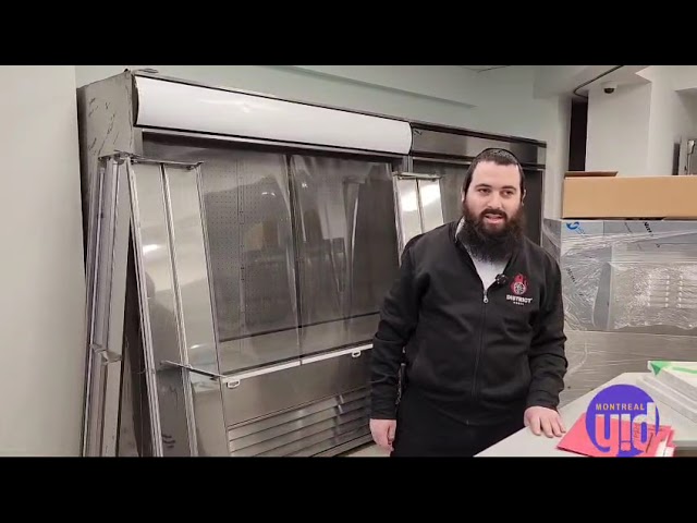 District Bagels: Putting the Finishing Touches Before Opening at Jewish General Hospital!