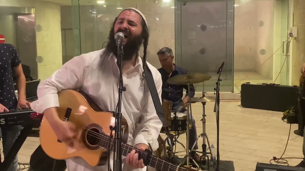 Harachamon Hu Yakim Live in Israel