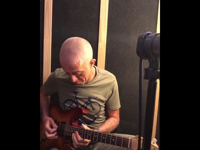 Avi singolda recording electric guitar in yoeli's studio for upcoming lipa album