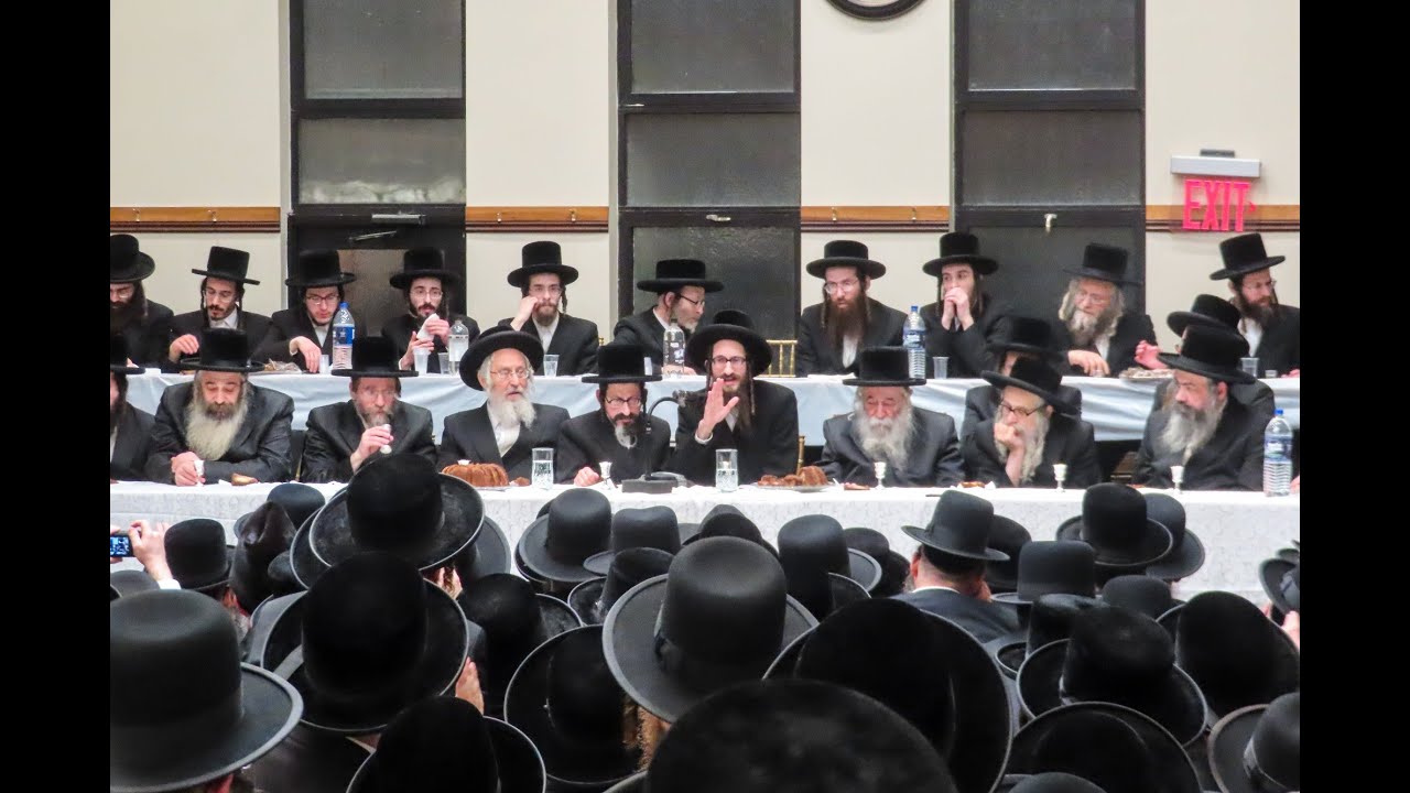 מעמד קבלת פנים פאר האדמו”ר מסקולען פון לינדען אין ביהמ”ד נצח ישראל סקולען אין וויליאמסבורג