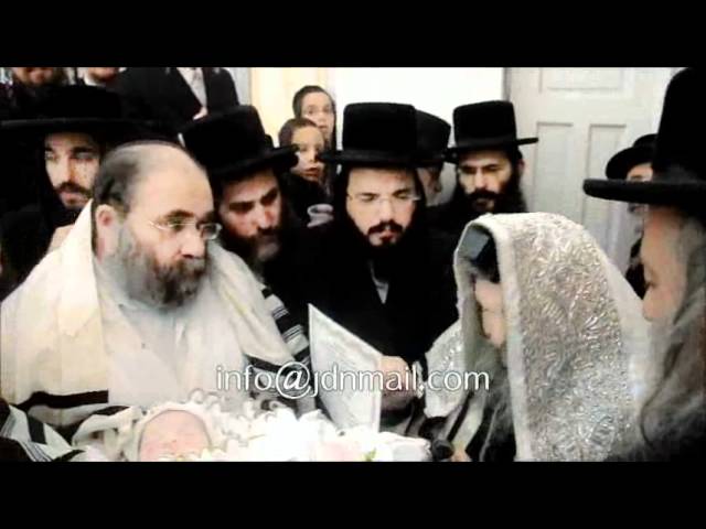 Nadvorna Rebbe @ His Grandson's Bris - Teves 5772