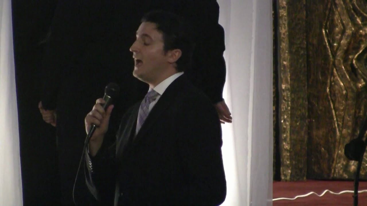Chuck Muhlbauer Singing At A Chupah With The Shloime Dachs Orchestra.mp4