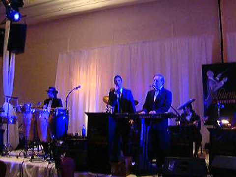 Hashem Melech - Ari Goldwag
