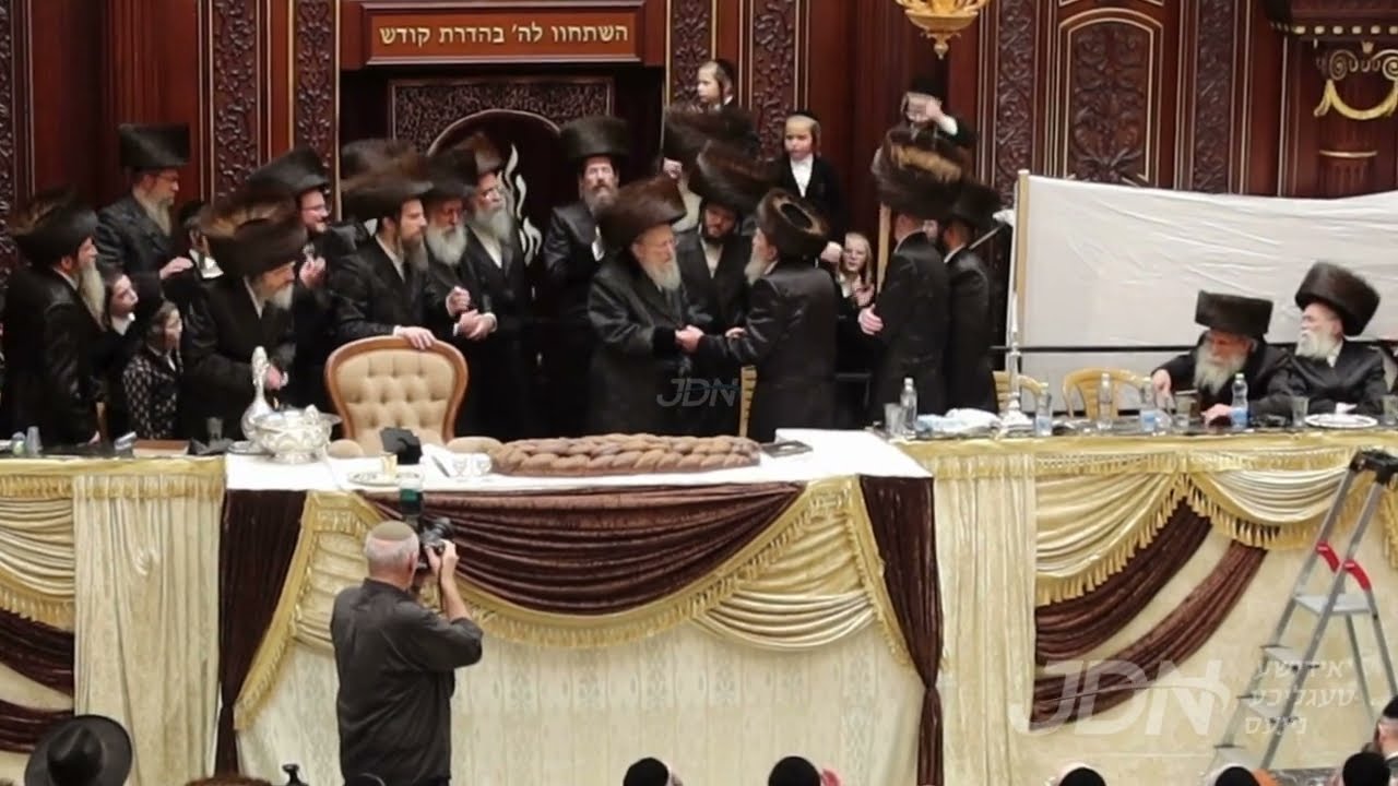 שמחת החתונה פון אן אייניקל פון האדמו"ר מסלונים