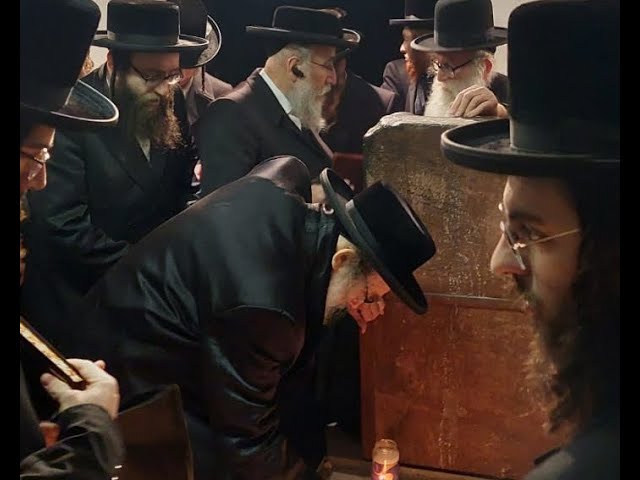 כ"ק אדמו"ר מפאפא שליט"א ביים צוין פונעם הייליגן אך פרי תבואה אין שטאט ליסקא