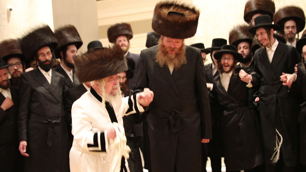 שמחת החתונה בבית טשערנאביל - קרעטשניף סיגעט - ביקסאד