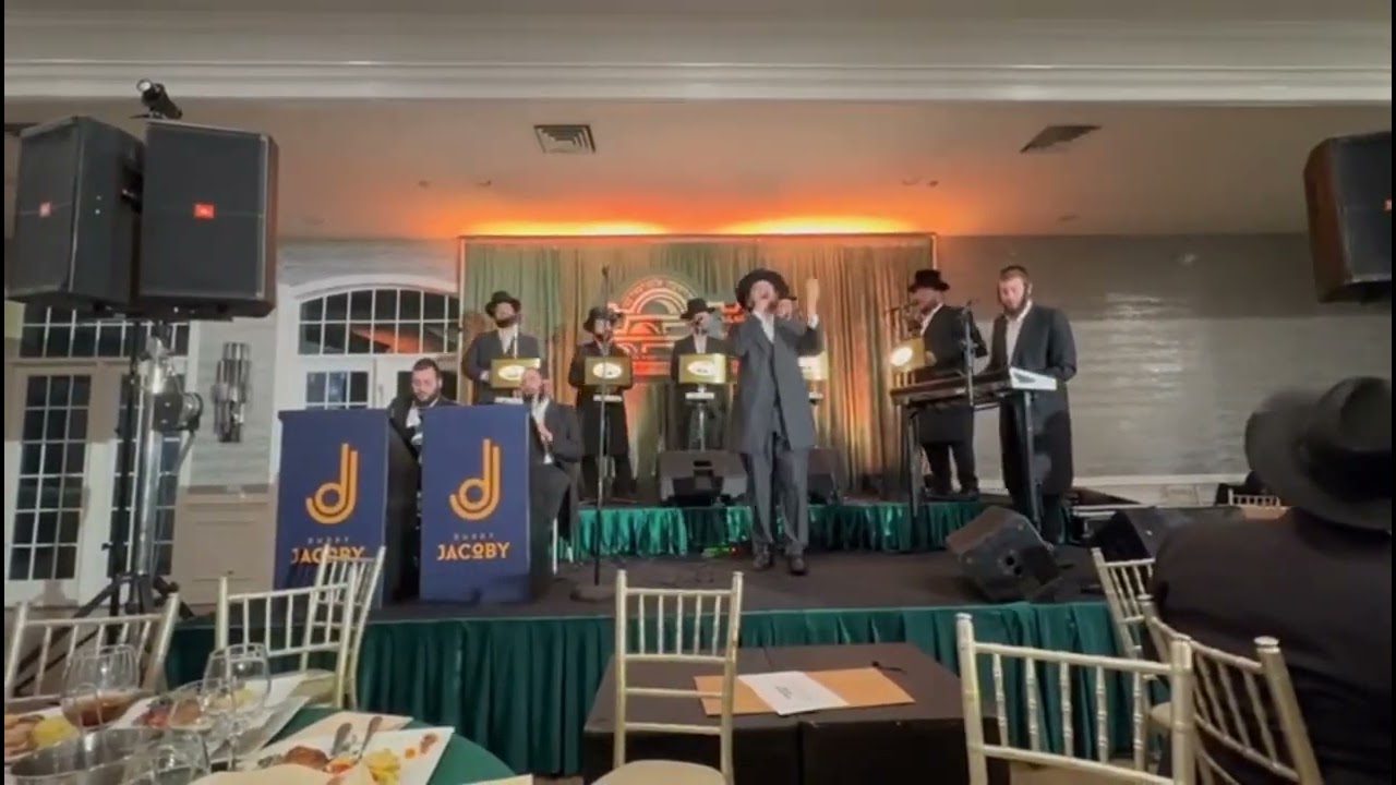 הערשי ויינברגר המלך עם מקהלת ידידים ותזמורת של דודי יעקובי