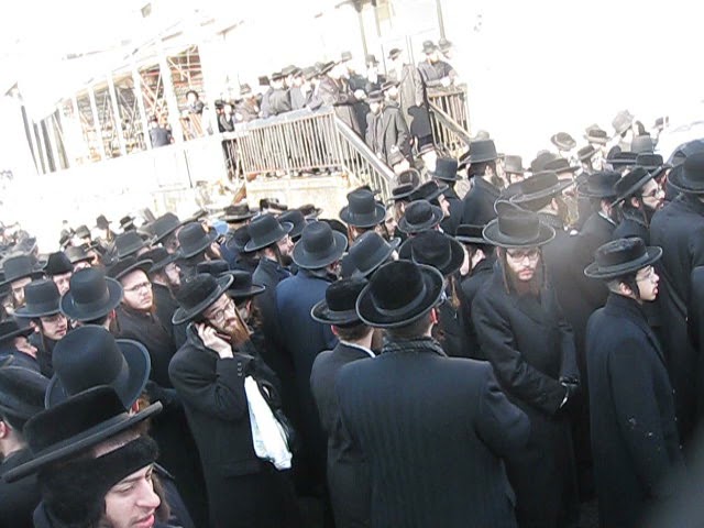 KJ TERROR  מחאות הרבנים נגד הרב אהרן טייטלבוים סגירת בית המדרש דרבינו  יואל זי"ע
