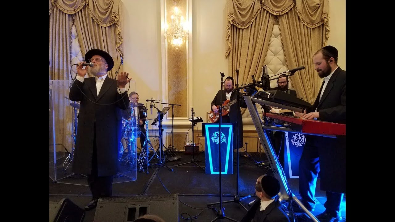Michoel schnitzler with the freilach band & shira choir|מיכאל שניצלער עם פרייליך ומקהלת שירה