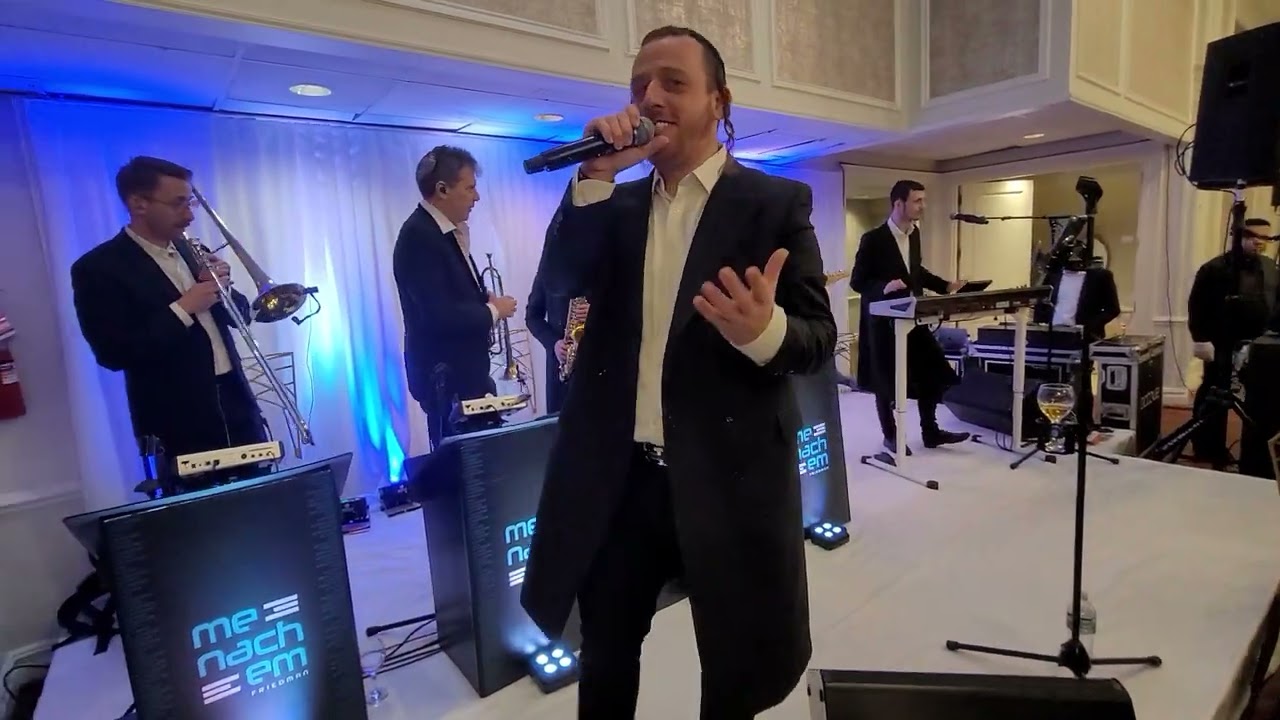 Beautiful wedding | Menachem Friedman on the keys | Singer Sruly Green