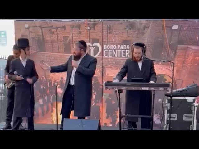 Yossi Lax Singing As a Bucher, With Shie Berko On Lag Beomer