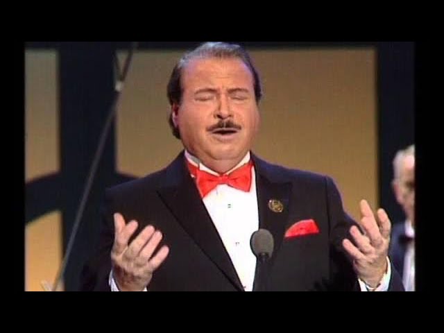 Moshe Stern sings dos Yiddishe Lid