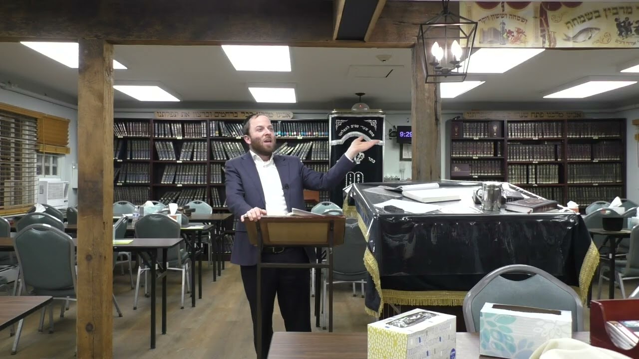 BASIC HALOCHOS WHEN  FOLLOWING KRIAS MEGILLAH FROM EITHER A KLAF OR CHUMASH