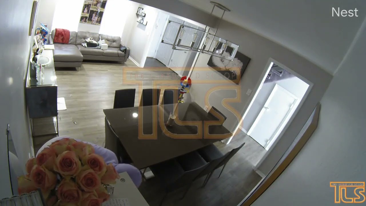 Burglar breaks into Lakewood home, steals silver