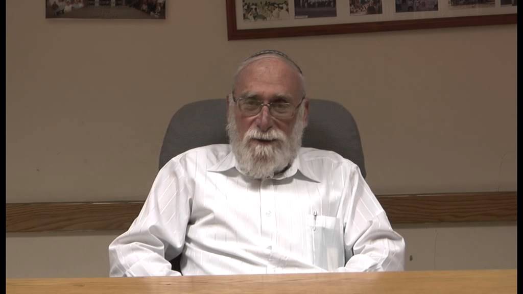 מוסקט # חנוכה: אל מול פני המנורה