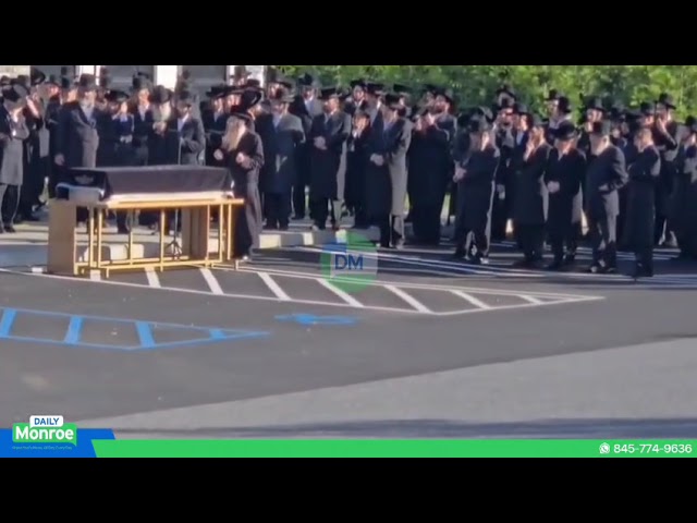 Crowds gather to pay their last respect at the Levaya of 14-year-old Gitel Friedman A”h