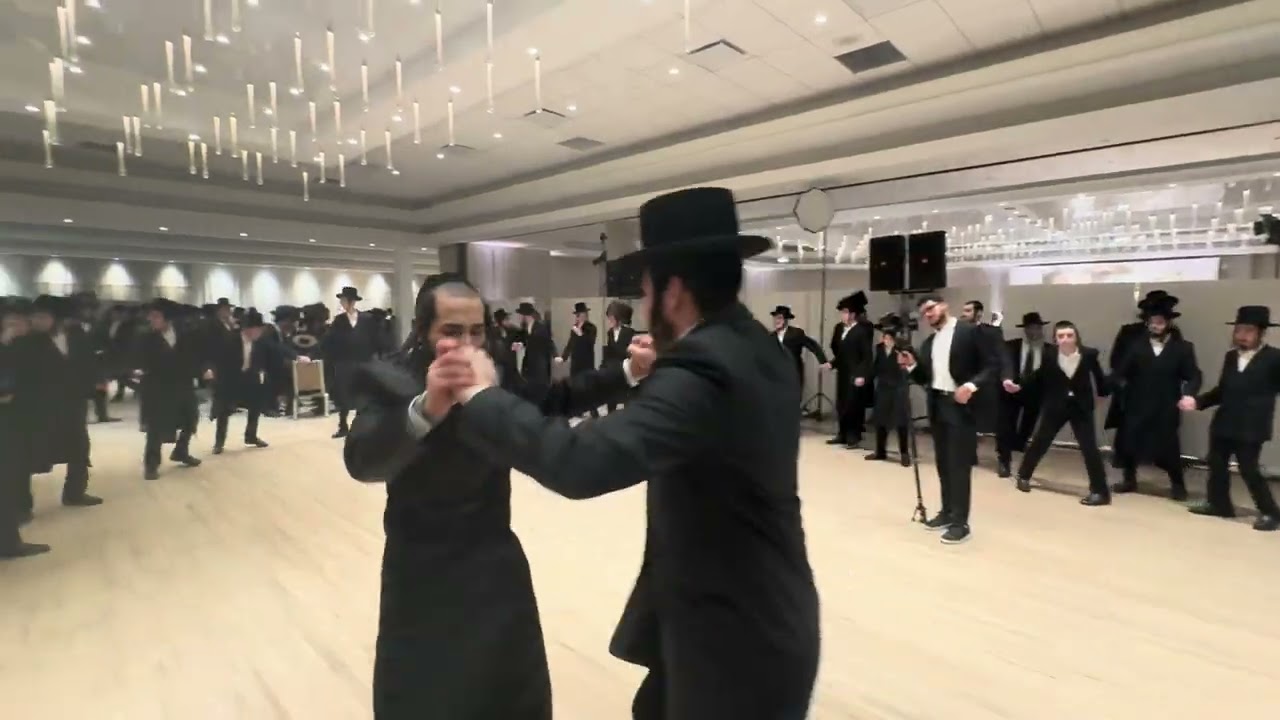 Altman & Gluck Wedding | Singer Shea Berko and Yedidim choir | Avrumi Berko on the keys