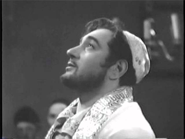 Cantor Moshe Oysher - Shema Koleinu