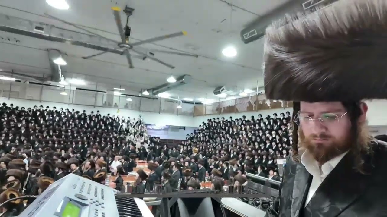 Wedding Of Machnovka Rebbe's Einikel - Sivan 5784