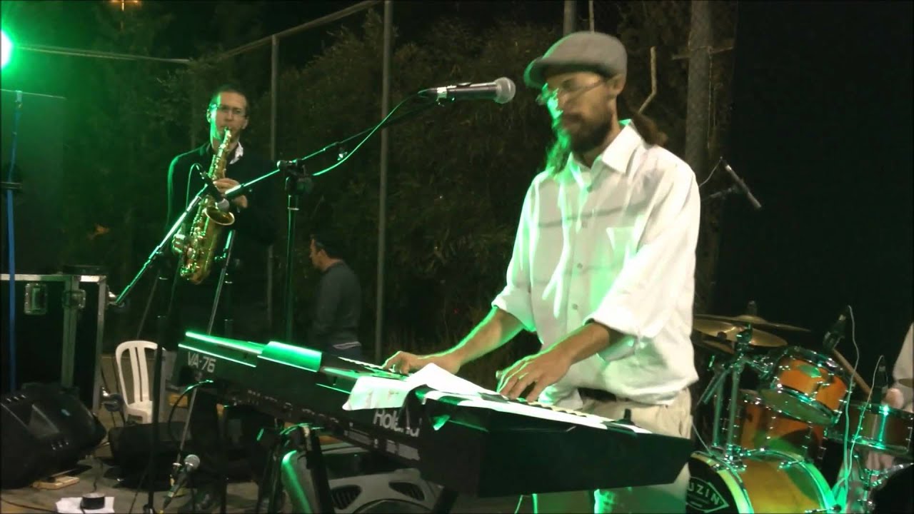 עוד אבינו חי - אביחי פז גרינוולד