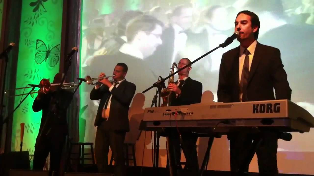 עמירן דביר והלהקה בהונג קונג