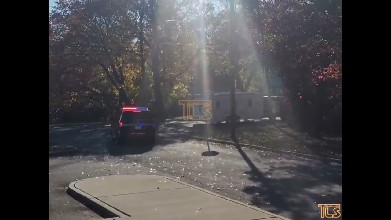 Crews battle wildfire in Lakewood